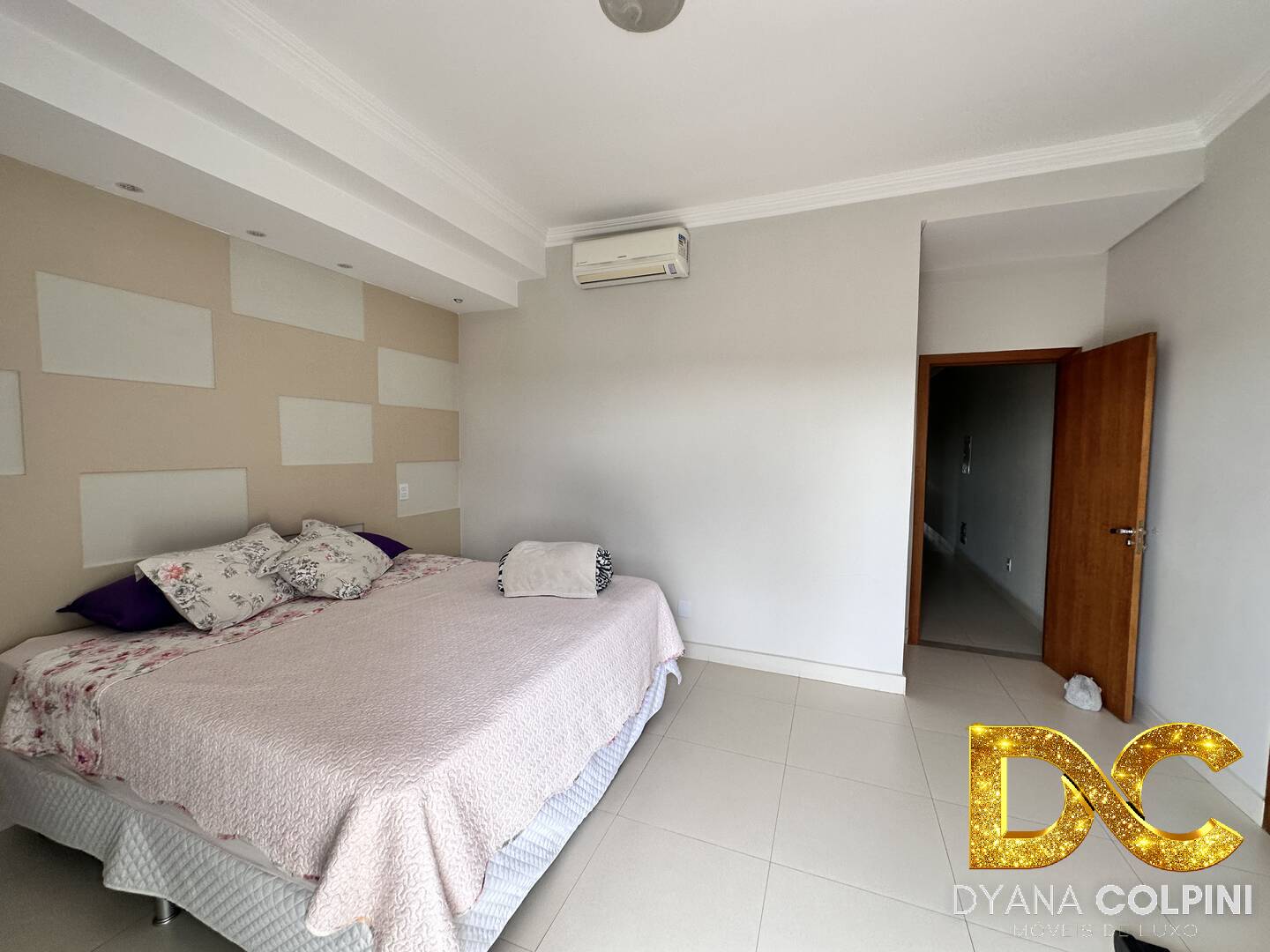 Casa de Condomínio à venda com 4 quartos, 295m² - Foto 15