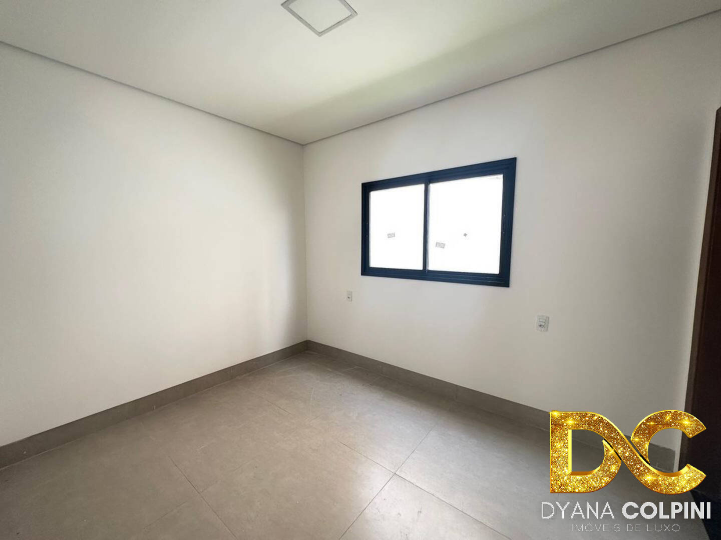 Casa de Condomínio à venda com 3 quartos, 200m² - Foto 8