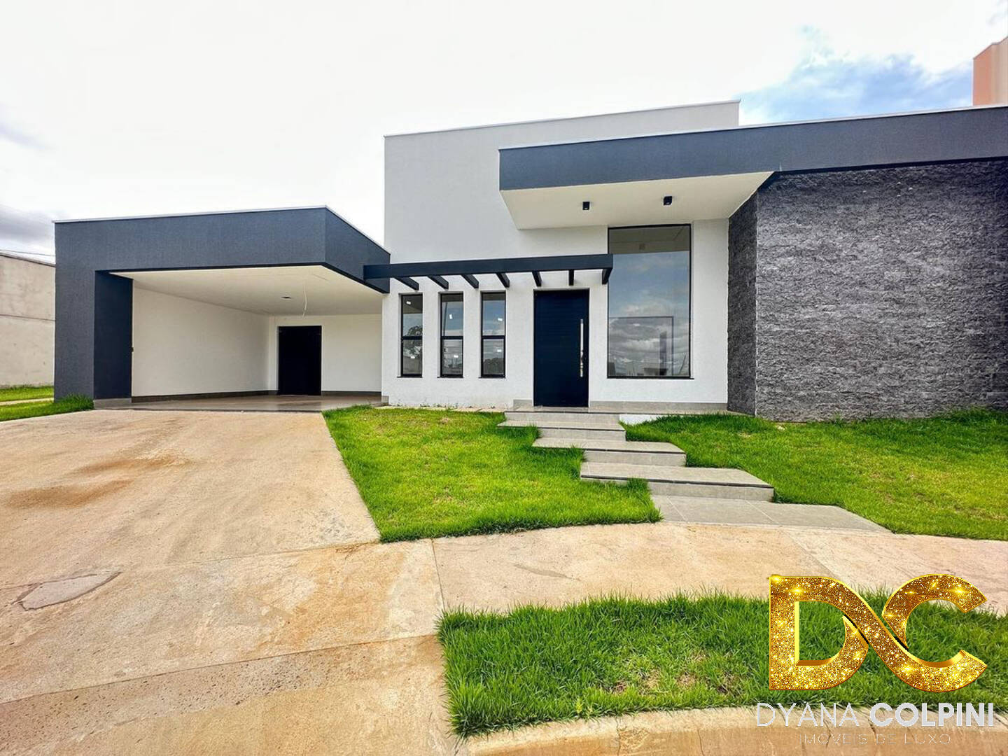 Casa de Condomínio à venda com 3 quartos, 200m² - Foto 1