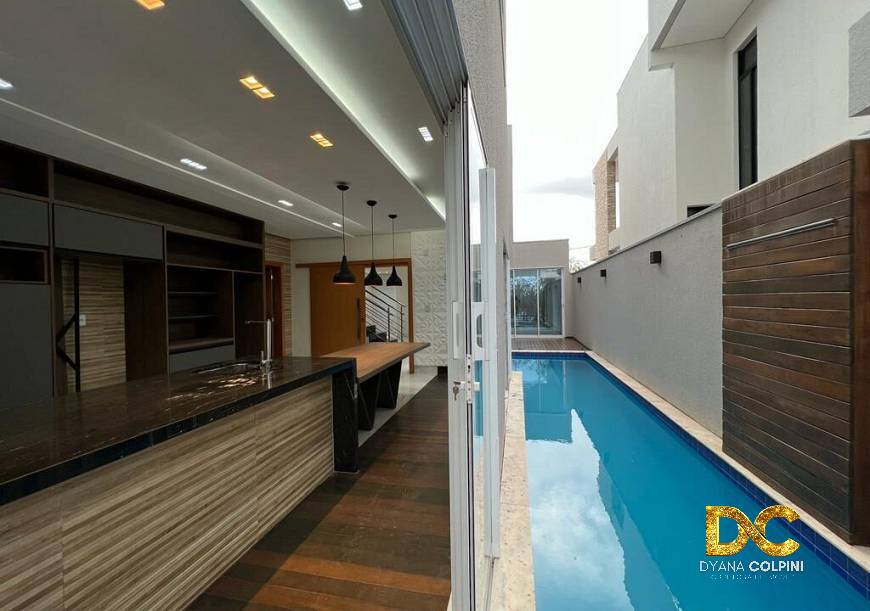 Casa de Condomínio à venda com 3 quartos, 233m² - Foto 1