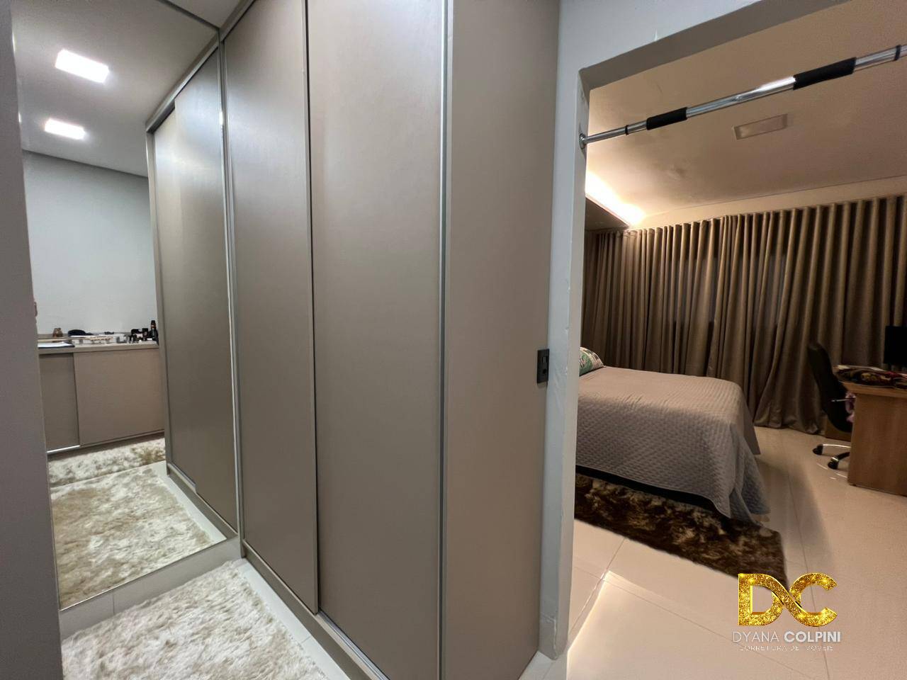 Casa de Condomínio à venda com 3 quartos, 325m² - Foto 5