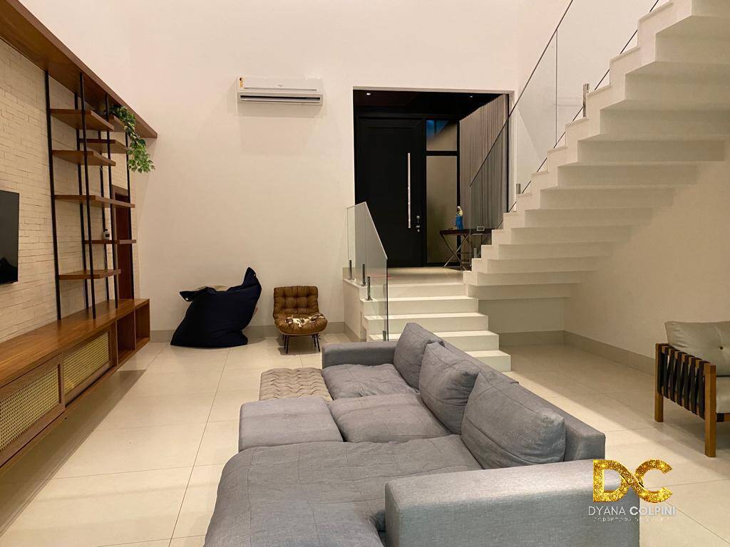 Casa de Condomínio à venda com 3 quartos, 370m² - Foto 2