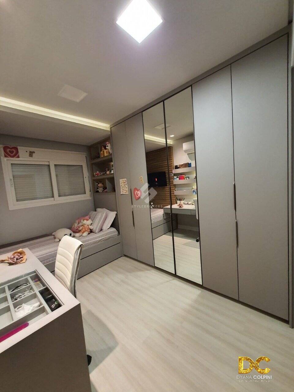 Apartamento à venda com 3 quartos, 155m² - Foto 9