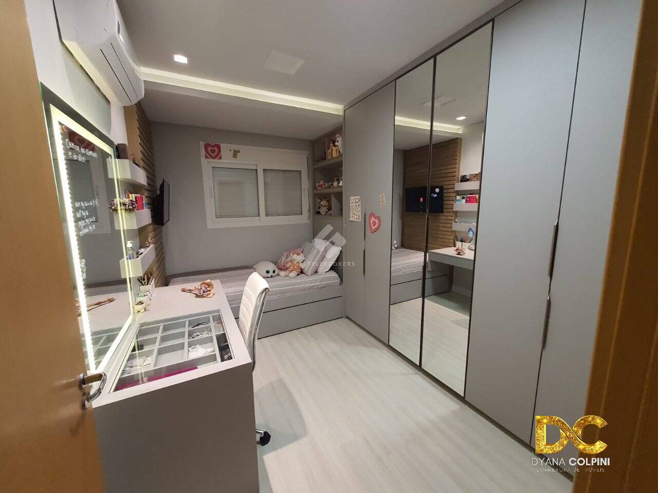 Apartamento à venda com 3 quartos, 155m² - Foto 11