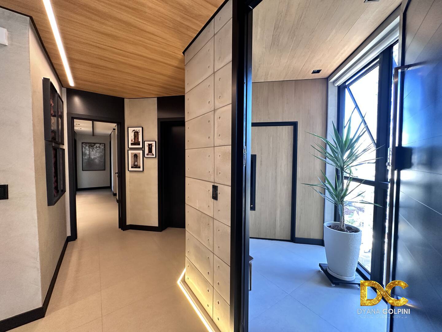 Apartamento à venda com 3 quartos, 316m² - Foto 2