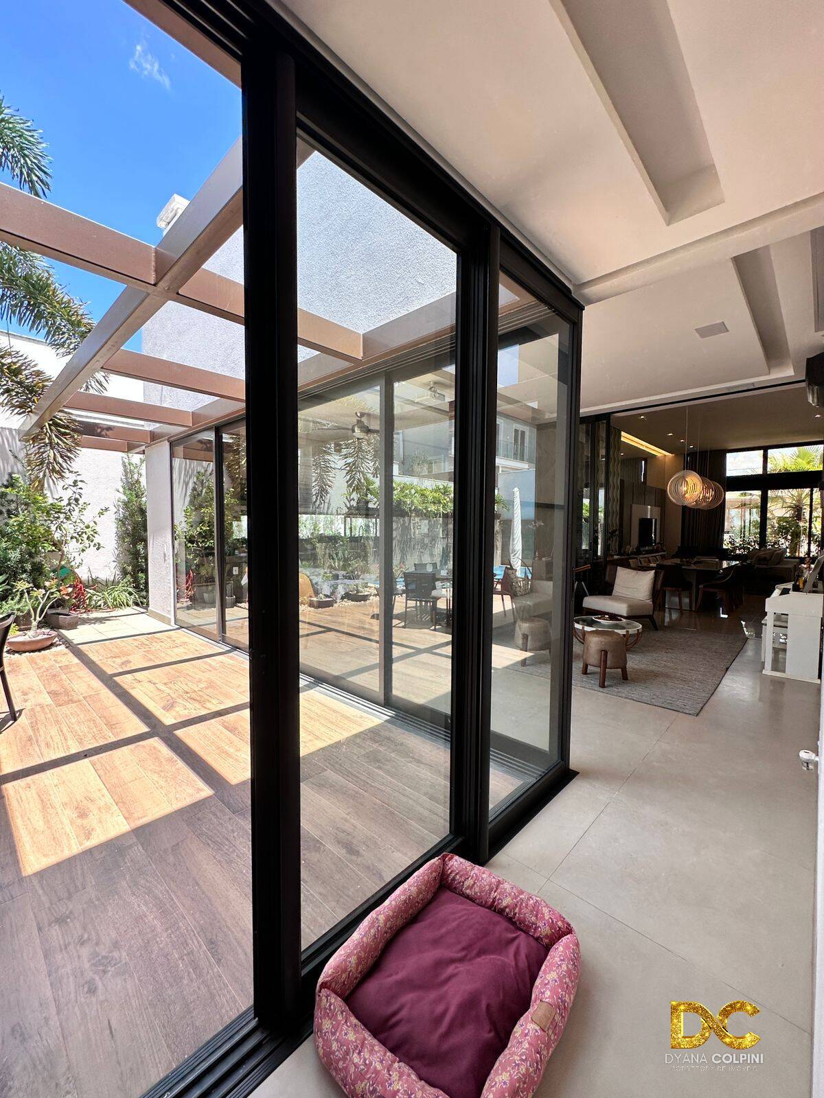 Casa de Condomínio à venda com 4 quartos, 270m² - Foto 17