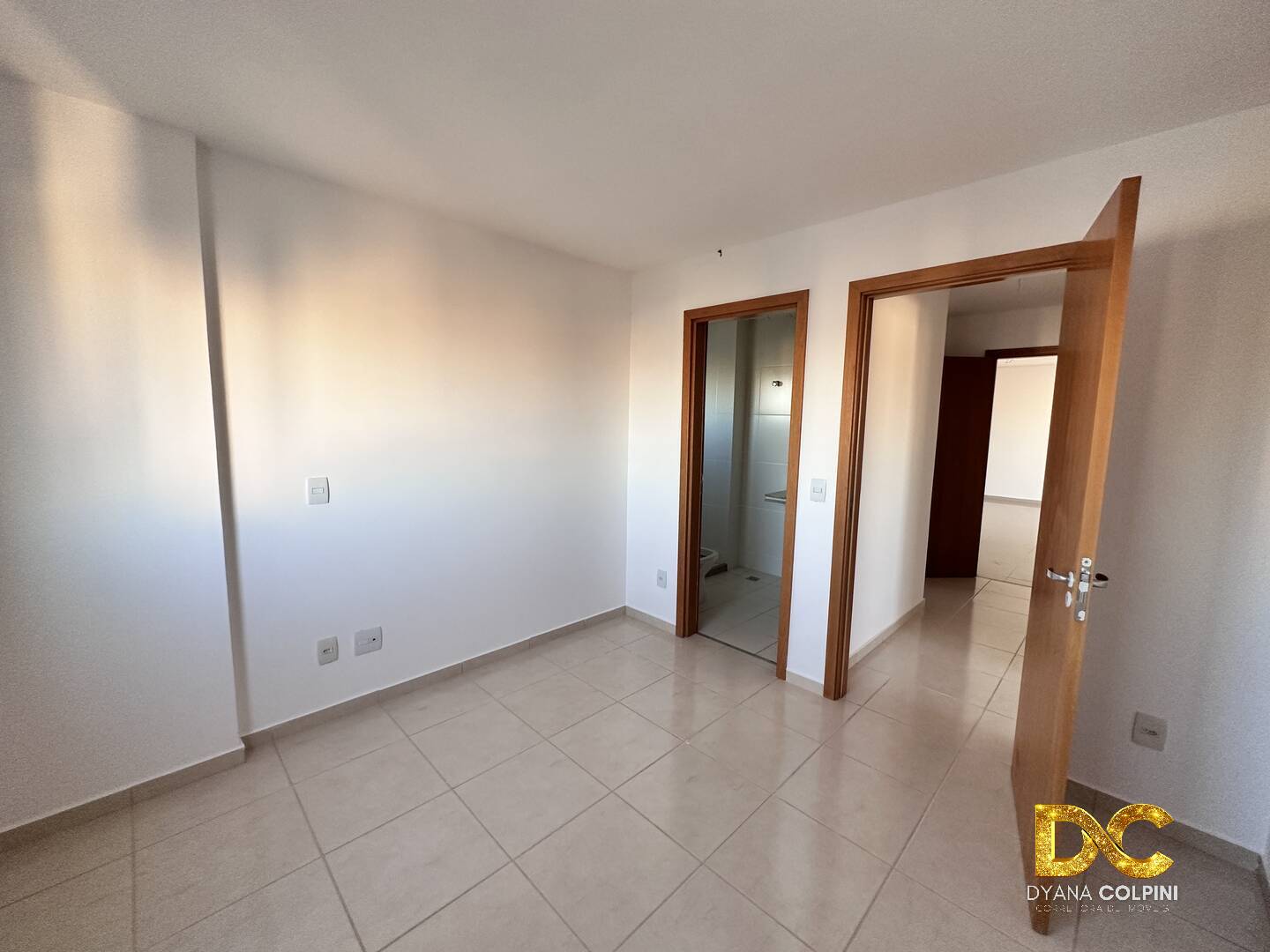 Apartamento à venda com 3 quartos, 127m² - Foto 4