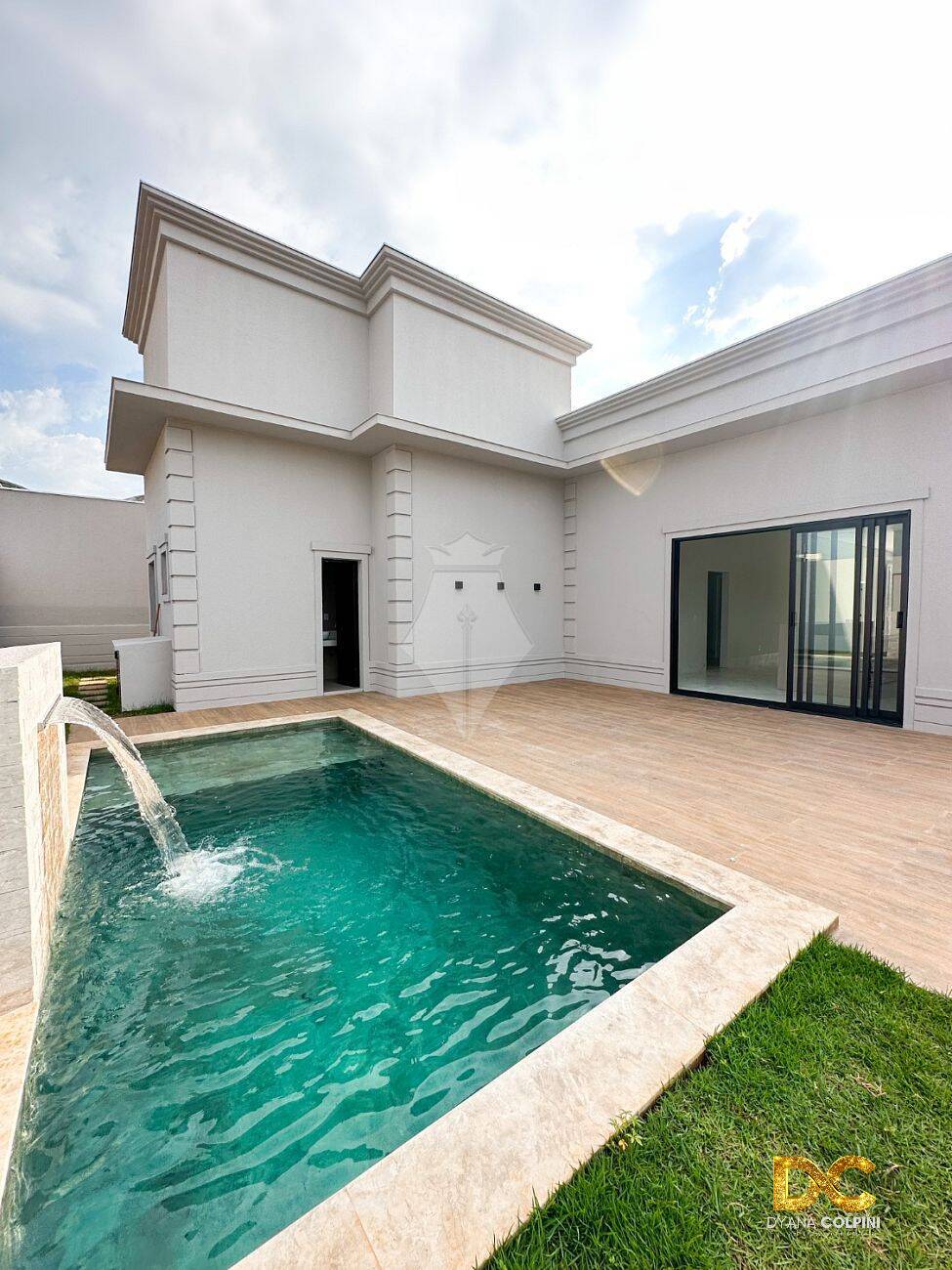 Casa de Condomínio à venda com 3 quartos, 216m² - Foto 6