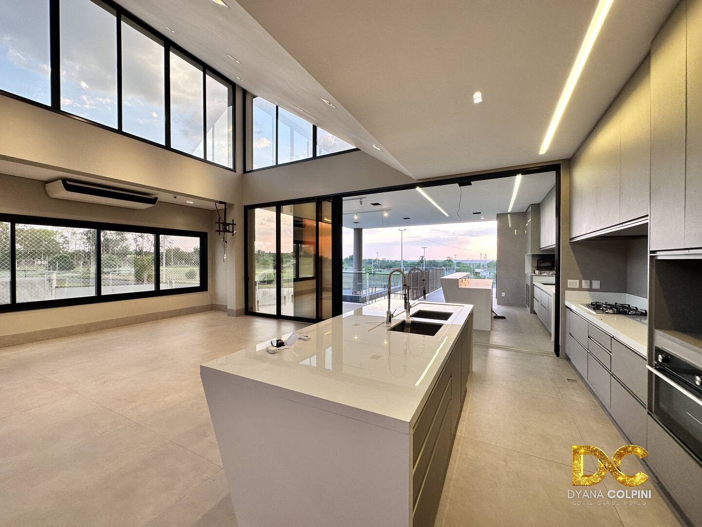 Casa à venda com 4 quartos, 634m² - Foto 6