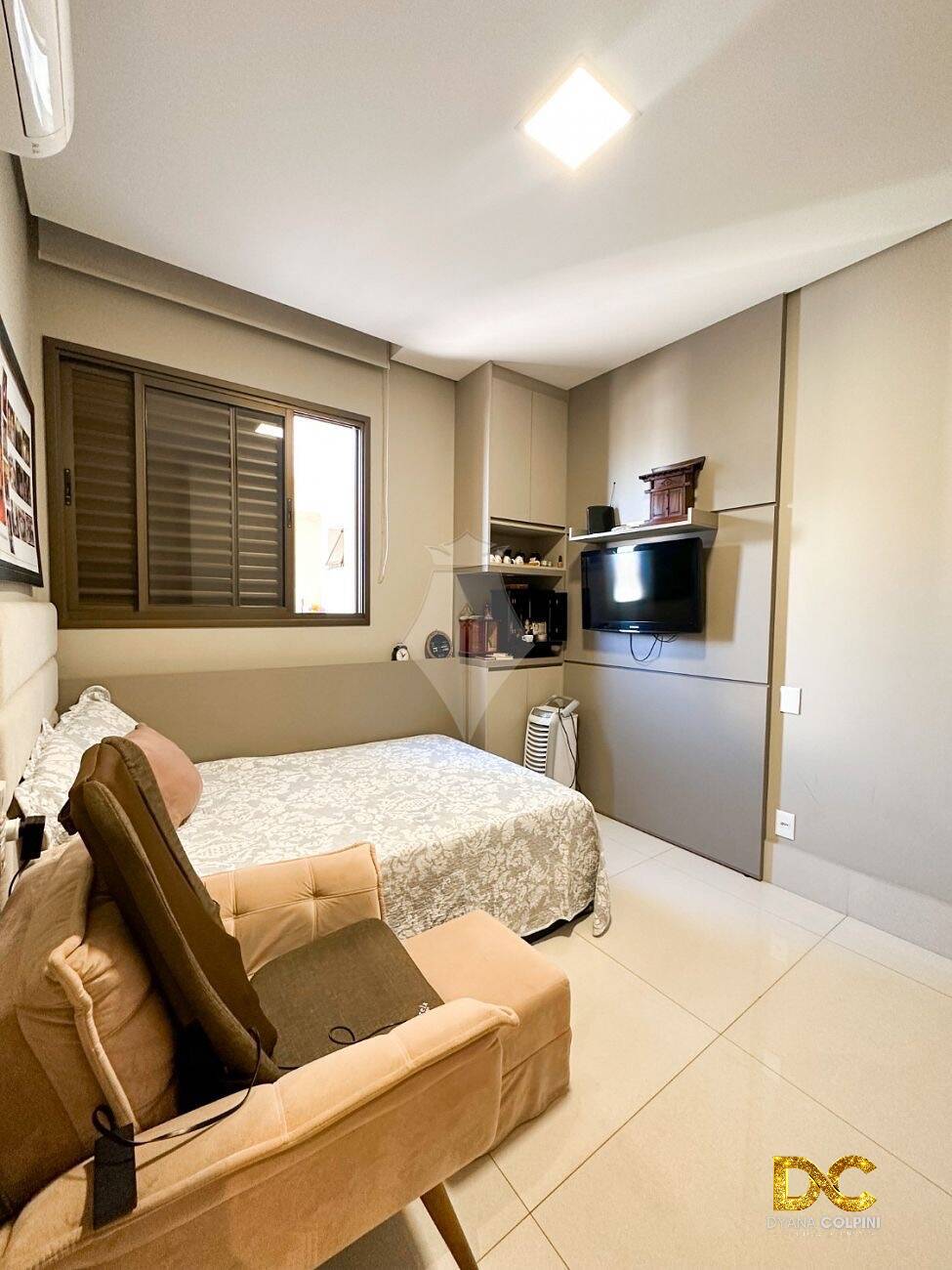 Apartamento à venda com 4 quartos, 182m² - Foto 11