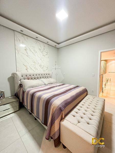 Casa de Condomínio à venda com 4 quartos, 232m² - Foto 14