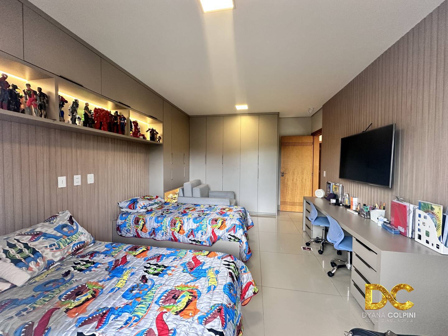 Casa de Condomínio à venda com 3 quartos, 325m² - Foto 14