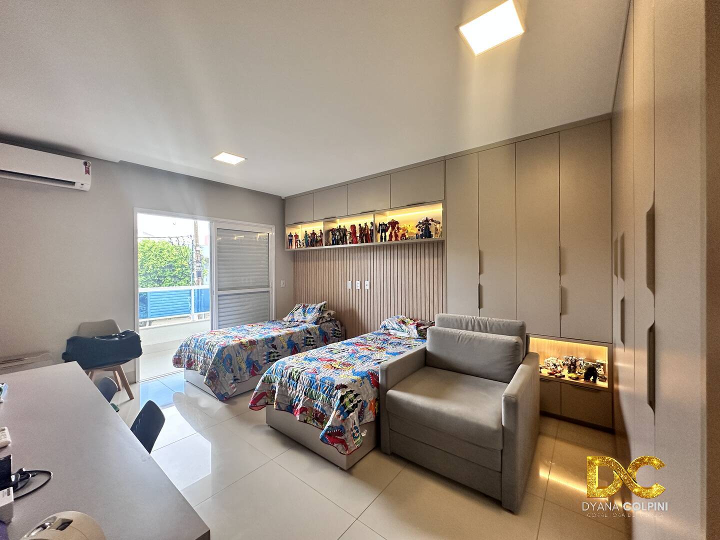 Casa de Condomínio à venda com 3 quartos, 325m² - Foto 25