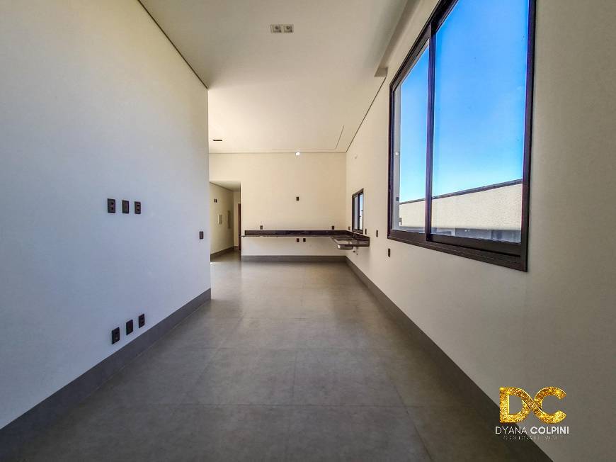 Casa de Condomínio à venda com 3 quartos, 142m² - Foto 2