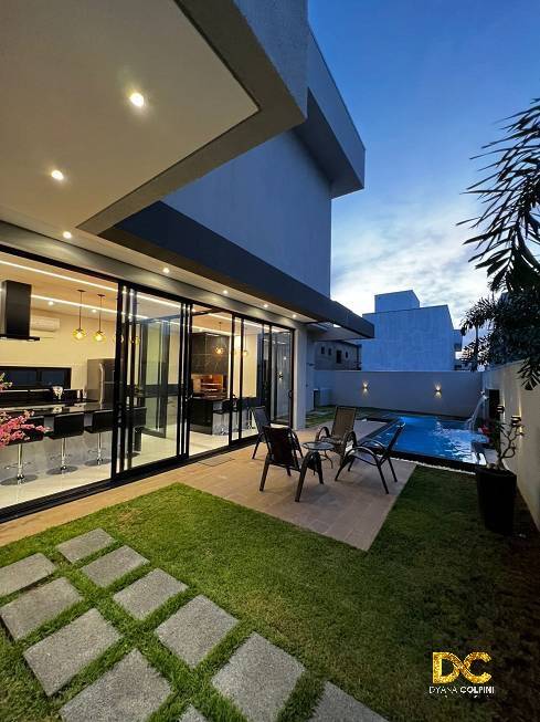 Casa de Condomínio à venda com 3 quartos, 225m² - Foto 14