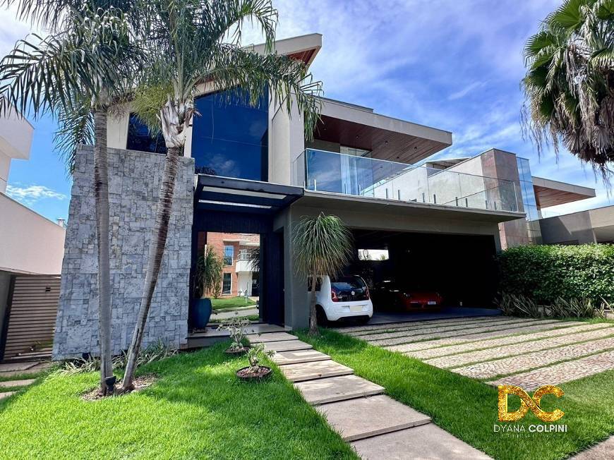 Casa de Condomínio à venda com 3 quartos, 363m² - Foto 1