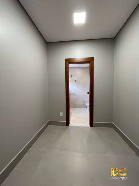 Casa de Condomínio à venda com 3 quartos, 379m² - Foto 10