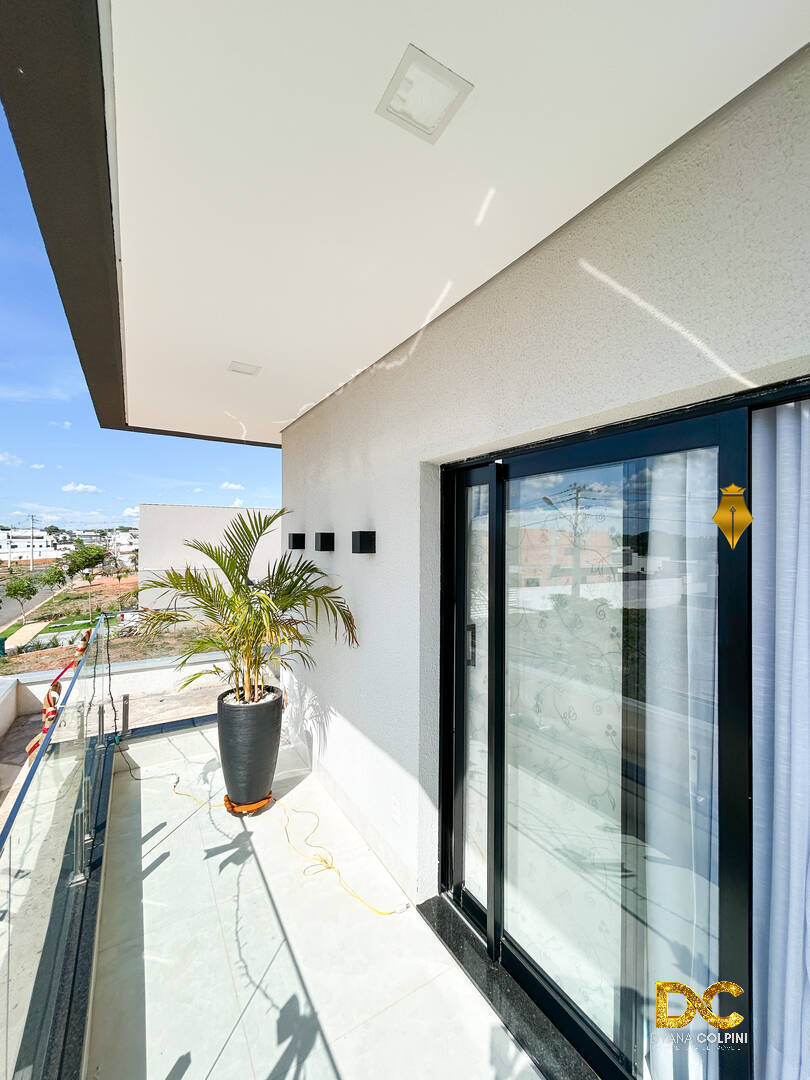 Casa de Condomínio à venda com 4 quartos, 289m² - Foto 6