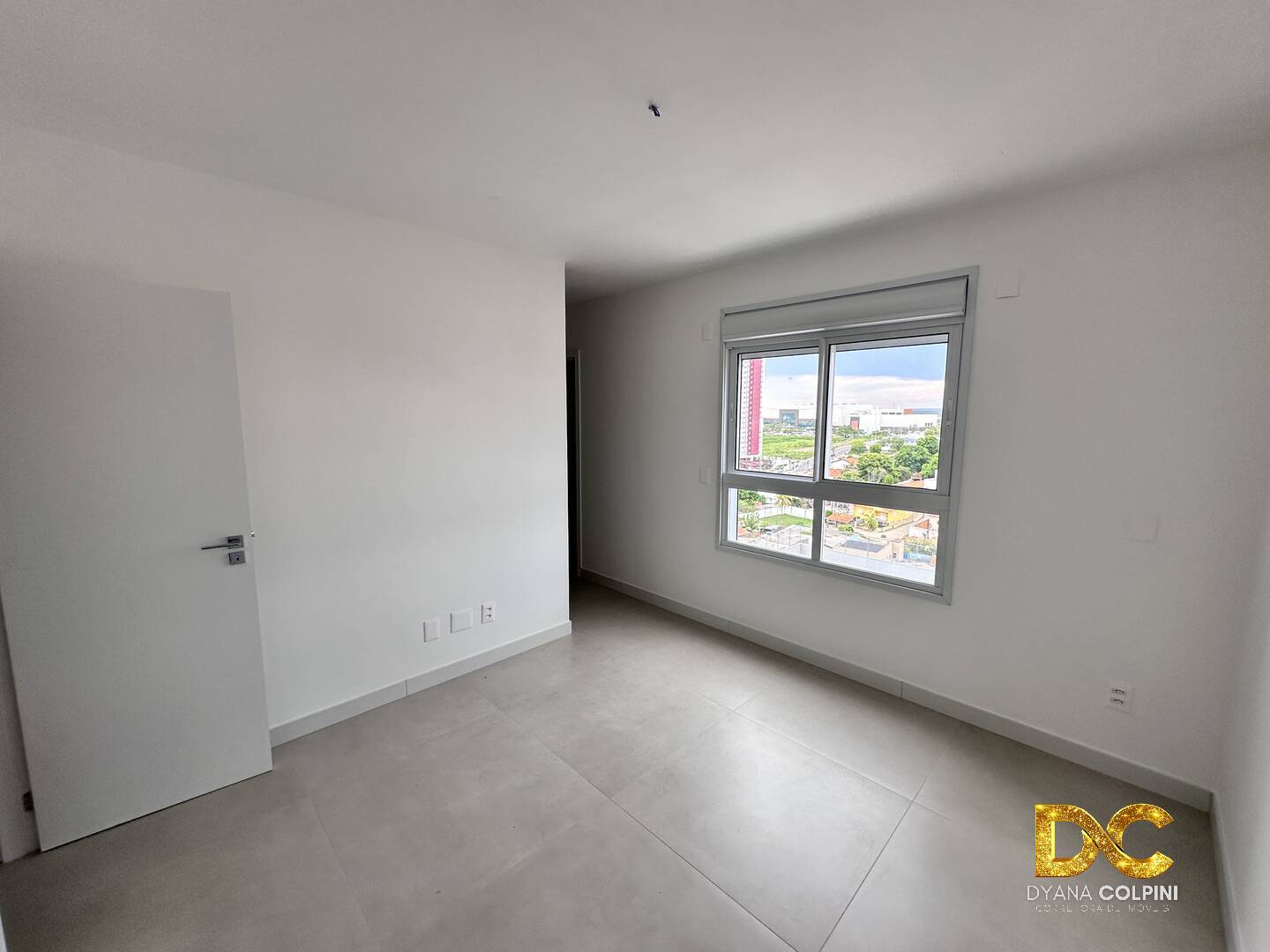 Apartamento à venda com 3 quartos, 137m² - Foto 8