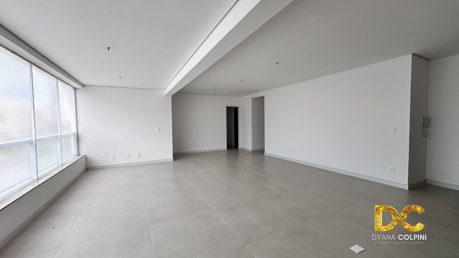 Apartamento à venda com 3 quartos, 137m² - Foto 5