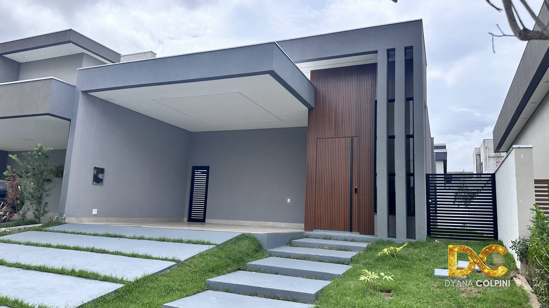 Casa de Condomínio para alugar com 3 quartos, 160m² - Foto 1