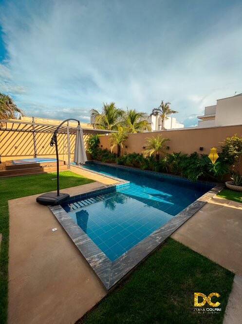 Casa de Condomínio à venda com 5 quartos, 393m² - Foto 3