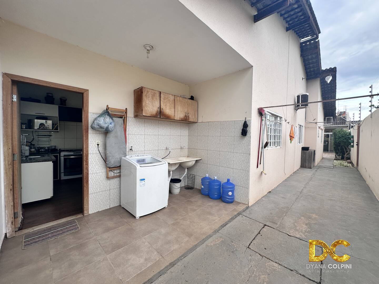 Casa à venda com 3 quartos, 186m² - Foto 9