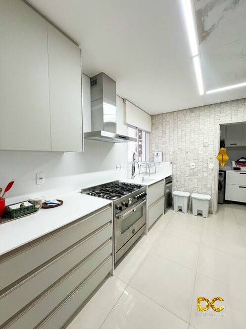 Apartamento à venda com 3 quartos, 170m² - Foto 6