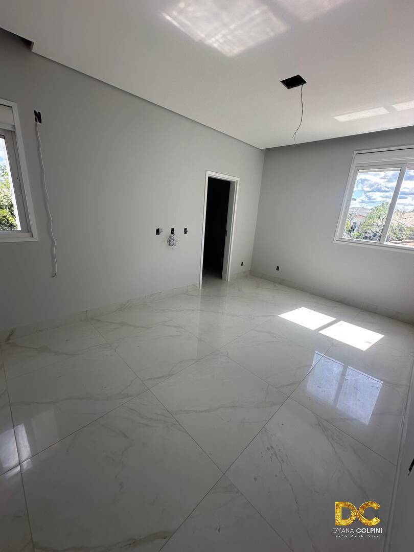 Casa de Condomínio à venda com 4 quartos, 393m² - Foto 11