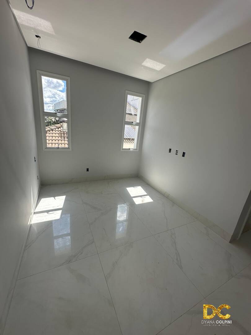 Casa de Condomínio à venda com 4 quartos, 393m² - Foto 19