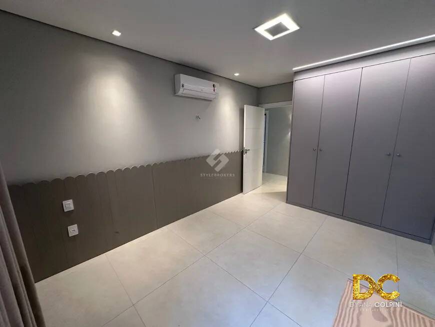 Casa de Condomínio à venda com 3 quartos, 368m² - Foto 28