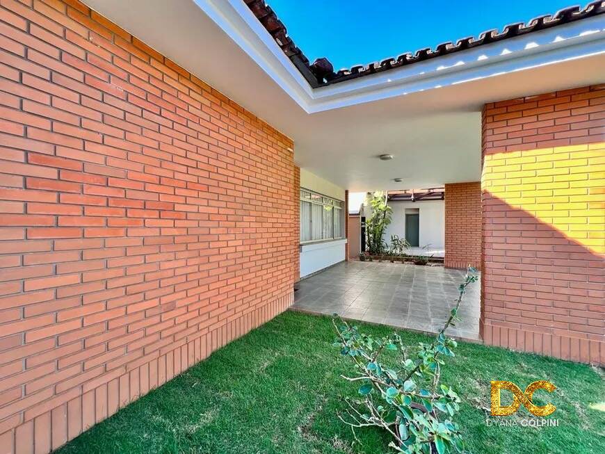 Casa de Condomínio à venda com 3 quartos, 212m² - Foto 6