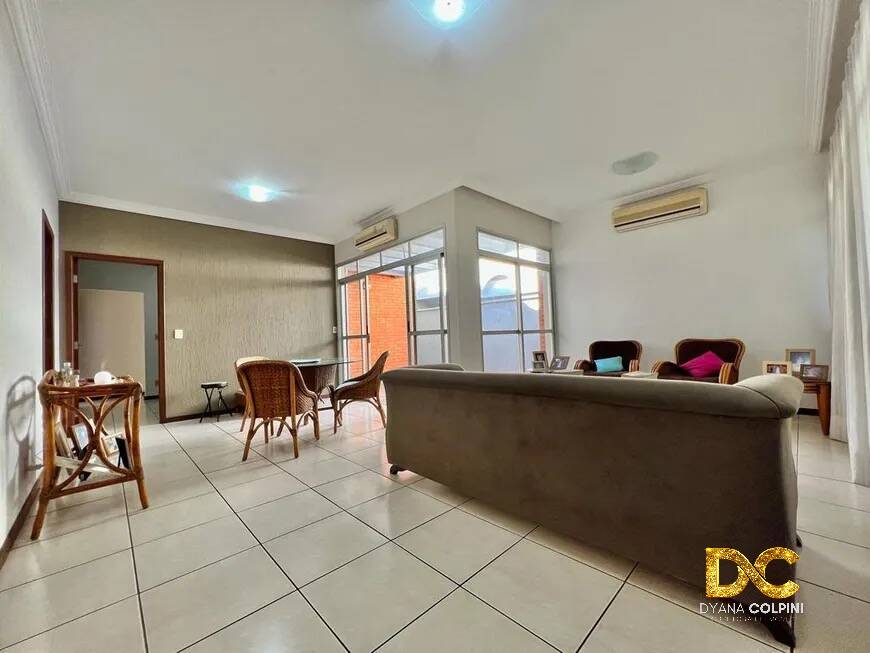 Casa de Condomínio à venda com 3 quartos, 212m² - Foto 9