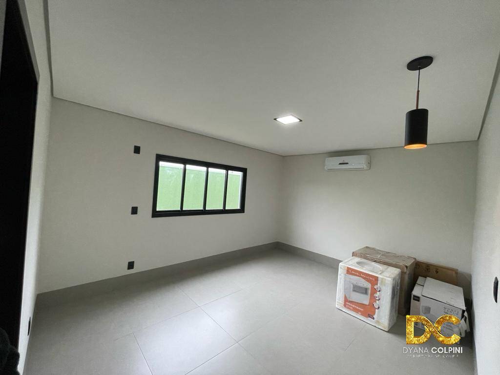 Casa de Condomínio à venda com 3 quartos, 241m² - Foto 11