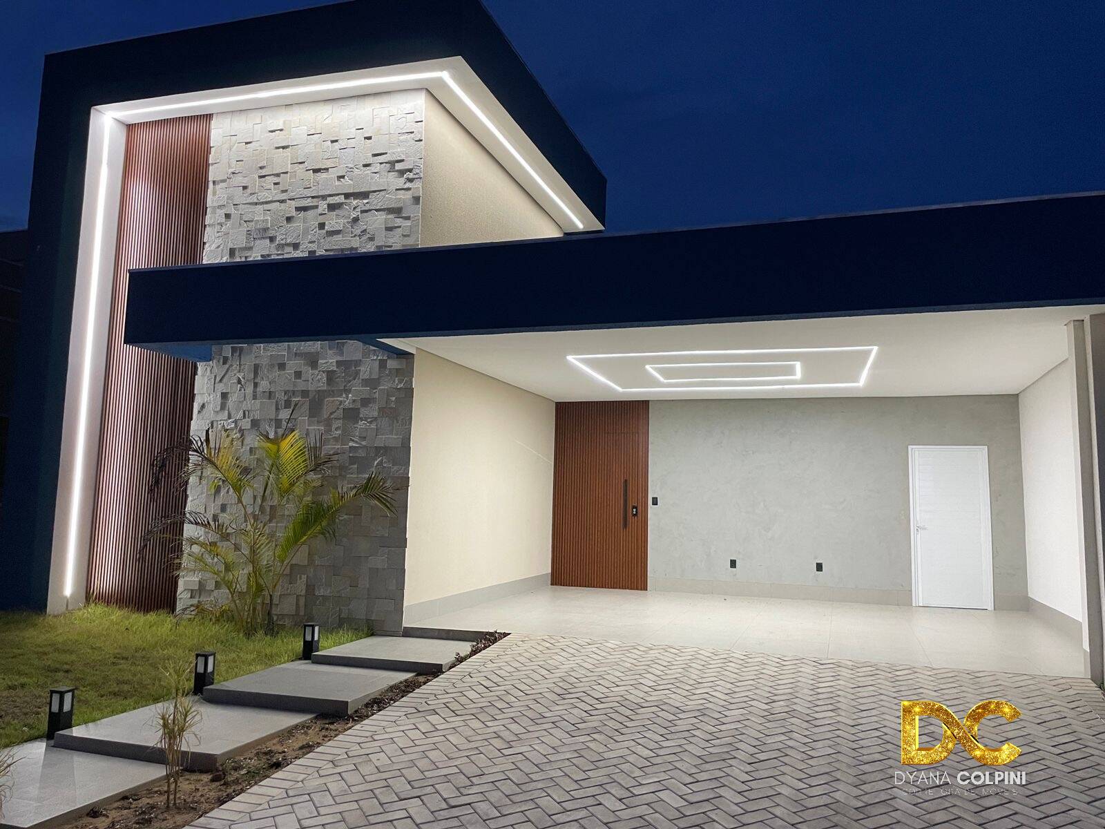 Casa de Condomínio à venda com 3 quartos, 241m² - Foto 1