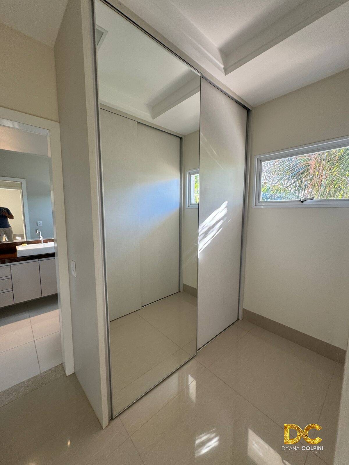 Casa de Condomínio à venda com 4 quartos, 287m² - Foto 18