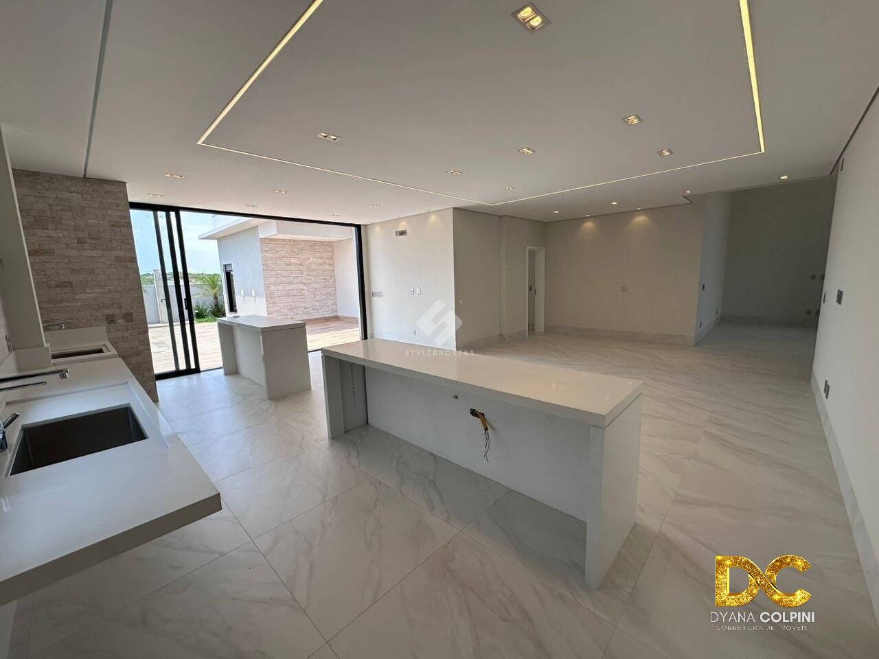 Casa de Condomínio à venda com 4 quartos, 425m² - Foto 5