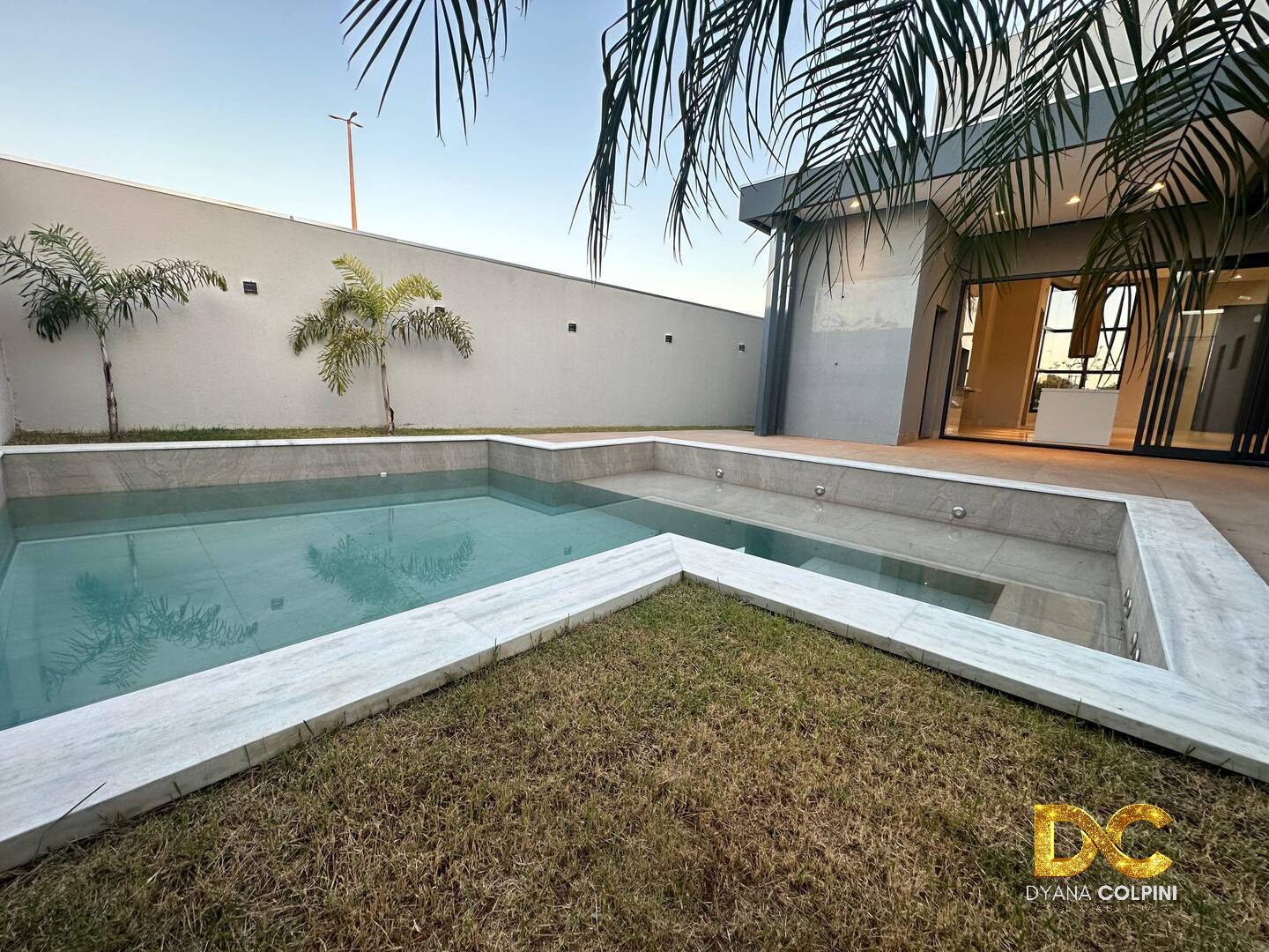 Casa de Condomínio à venda com 4 quartos, 302m² - Foto 30