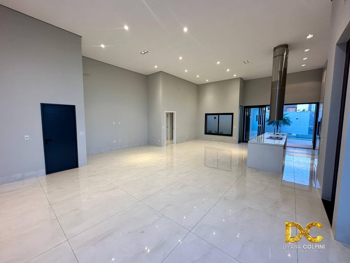 Casa de Condomínio à venda com 4 quartos, 302m² - Foto 6