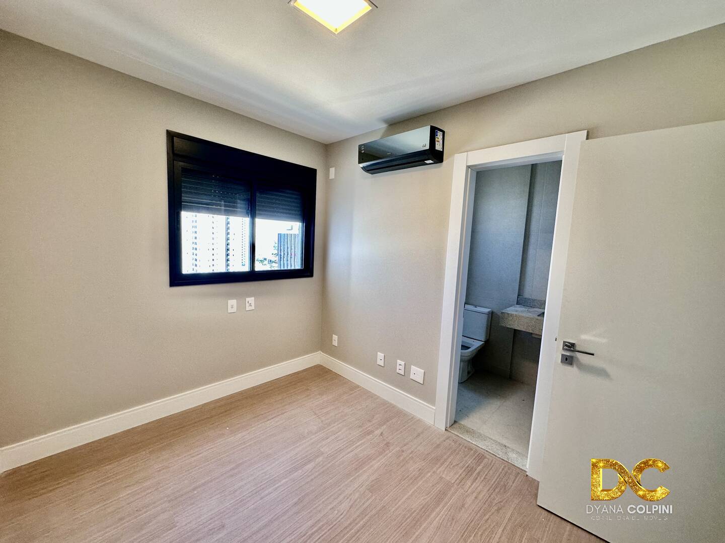 Apartamento à venda com 3 quartos, 131m² - Foto 14