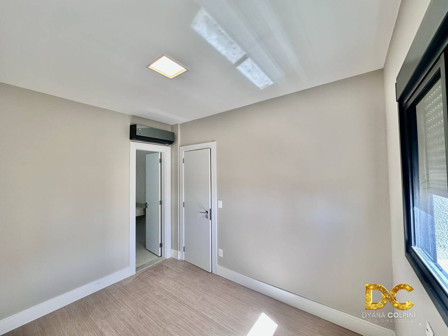 Apartamento à venda com 3 quartos, 131m² - Foto 19