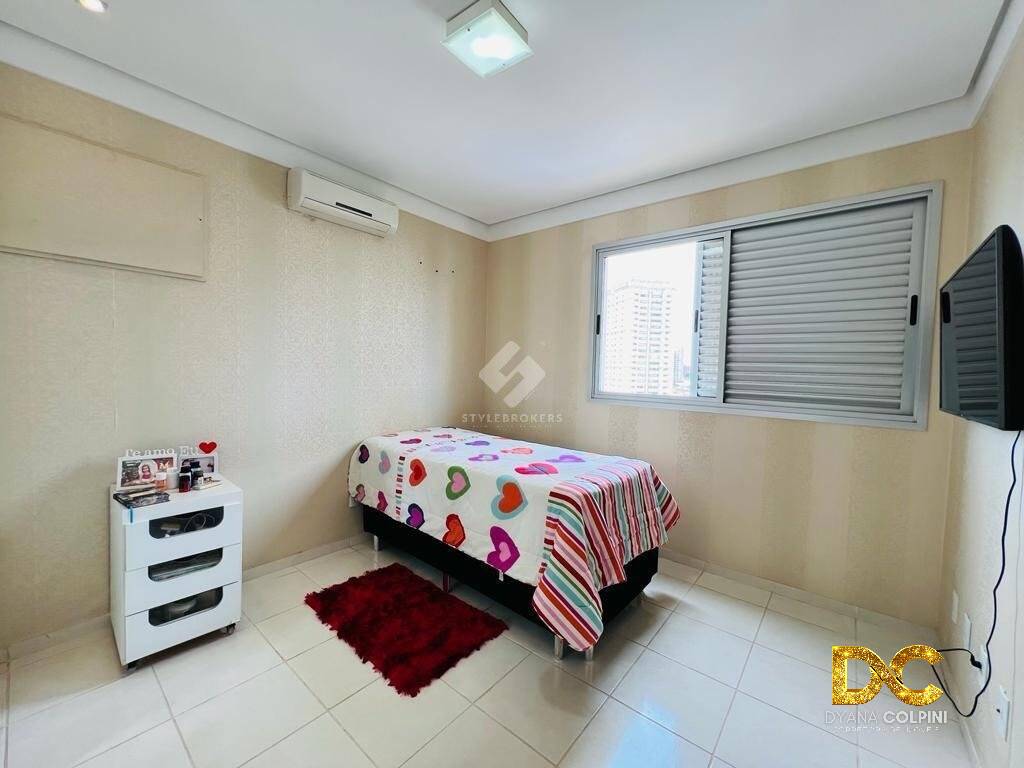 Apartamento à venda com 4 quartos, 147m² - Foto 7