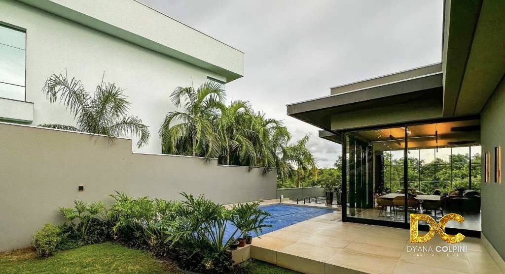 Casa de Condomínio à venda com 4 quartos, 370m² - Foto 28