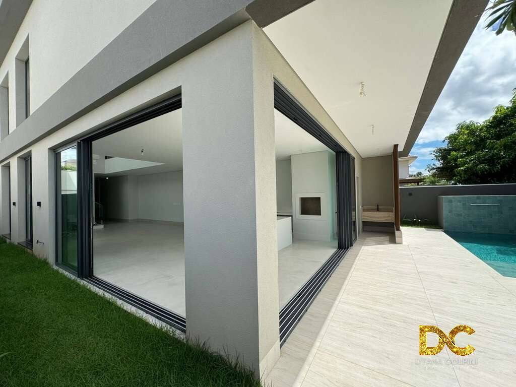 Casa de Condomínio à venda com 4 quartos, 419m² - Foto 9