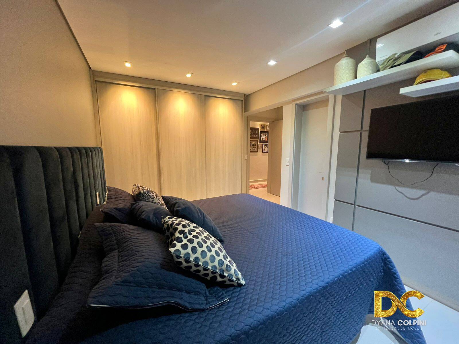 Apartamento à venda com 3 quartos, 209m² - Foto 15