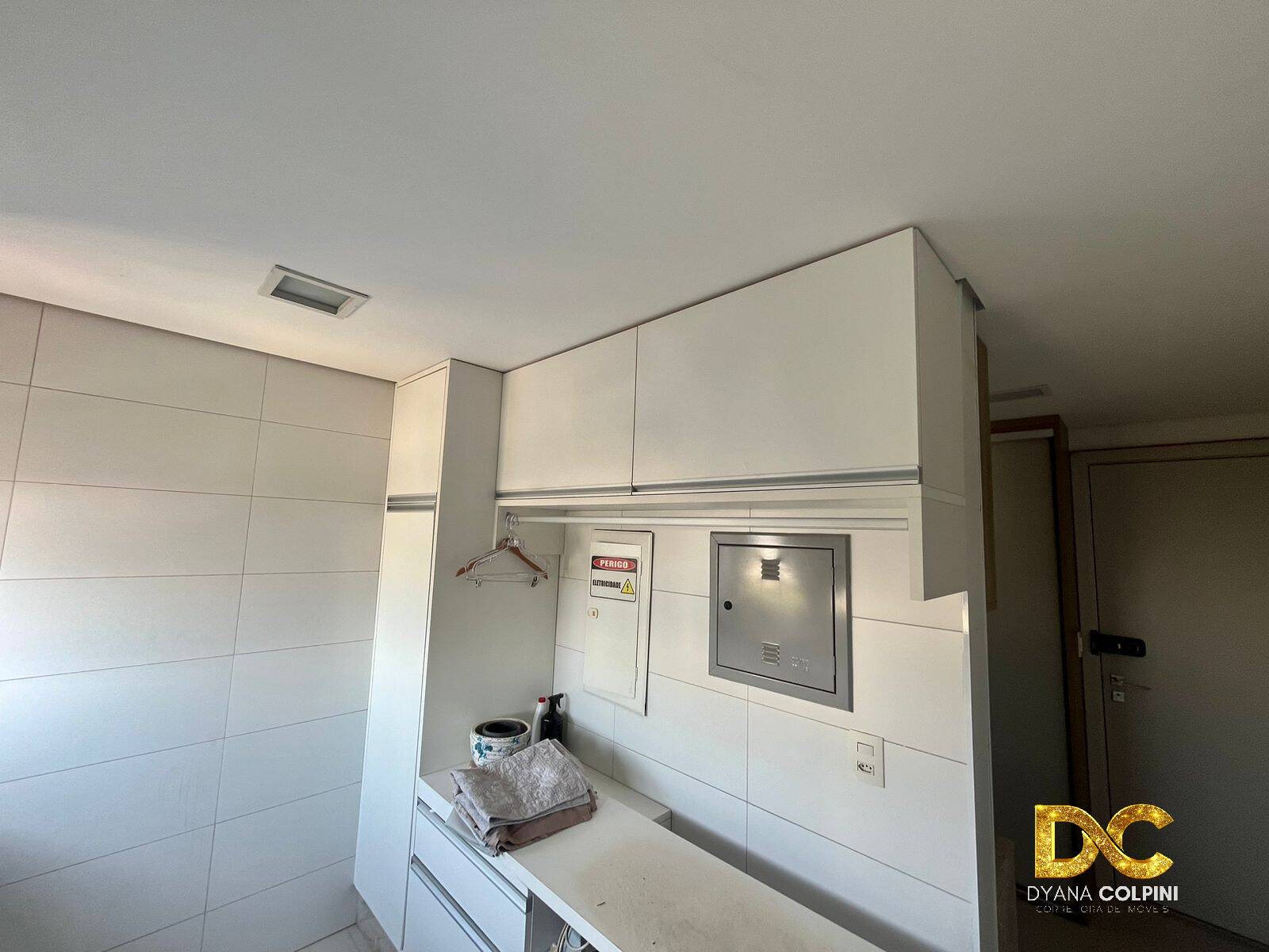 Apartamento à venda com 3 quartos, 209m² - Foto 19