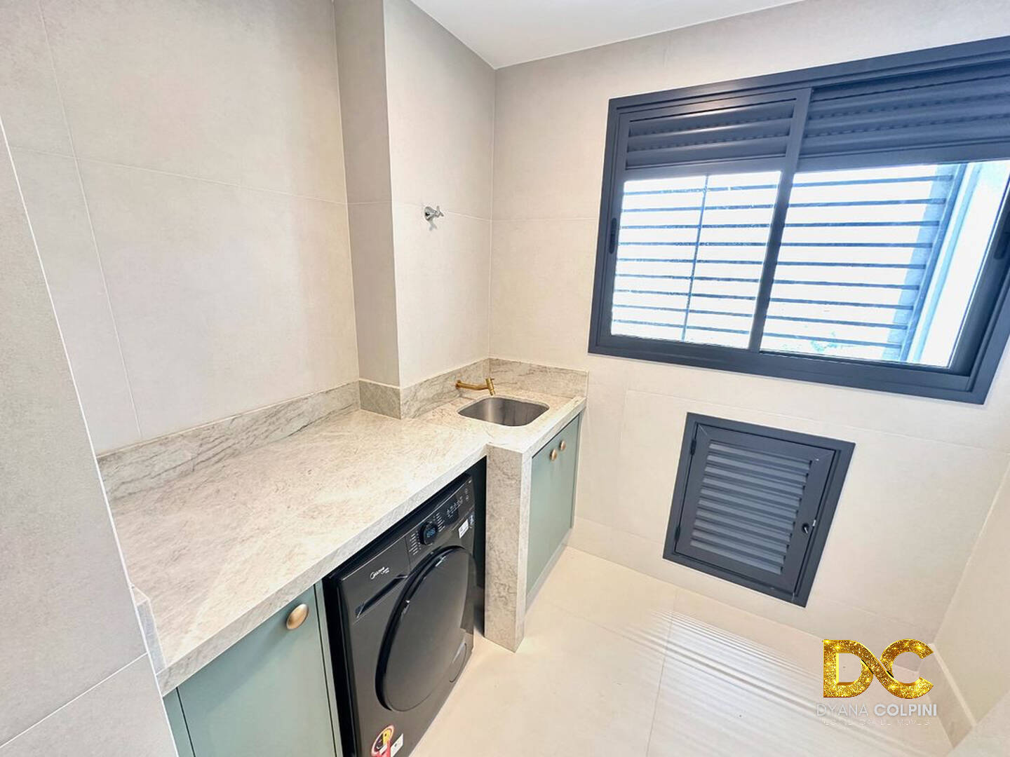 Apartamento à venda com 3 quartos, 131m² - Foto 6