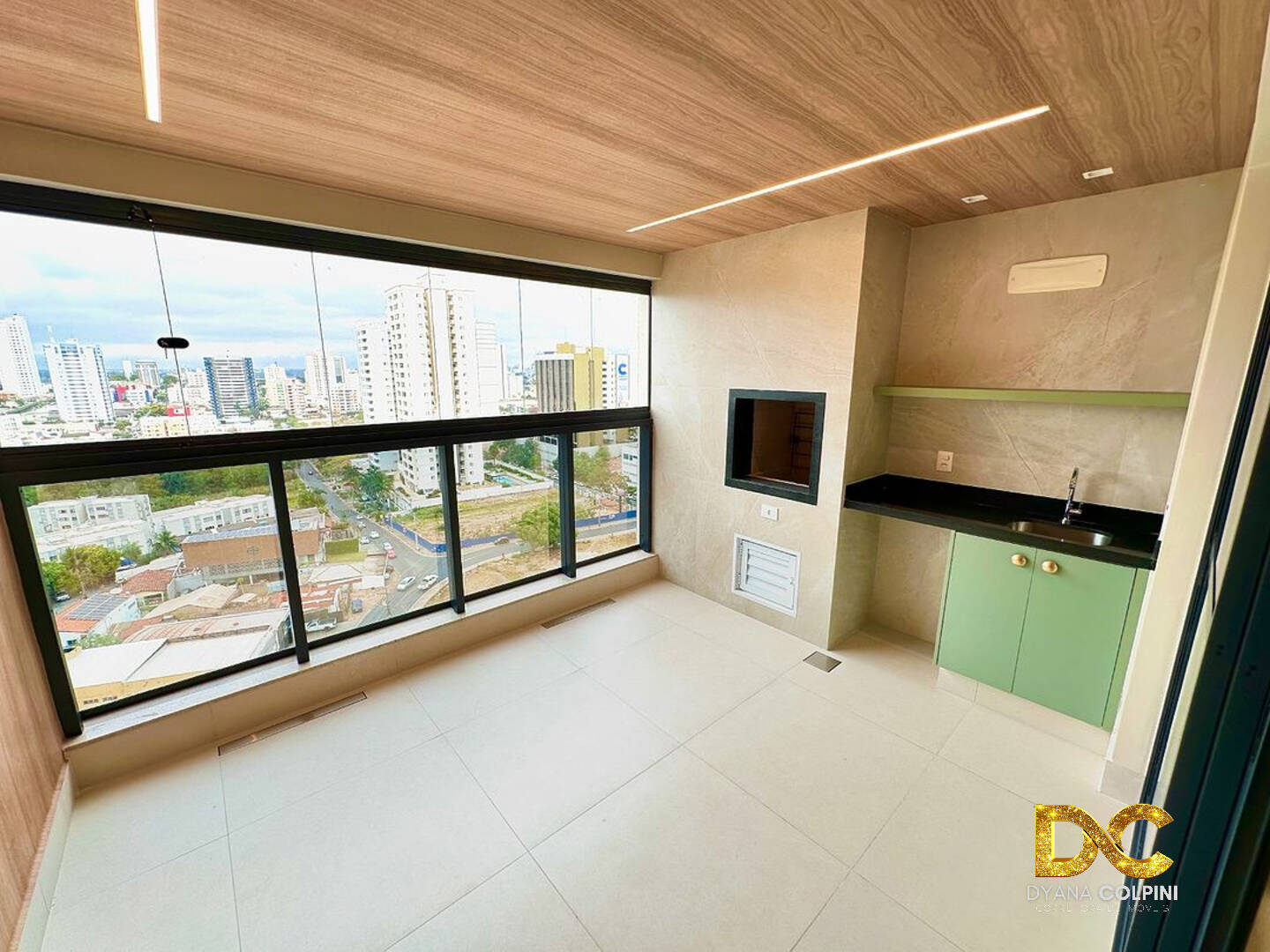 Apartamento à venda com 3 quartos, 131m² - Foto 8