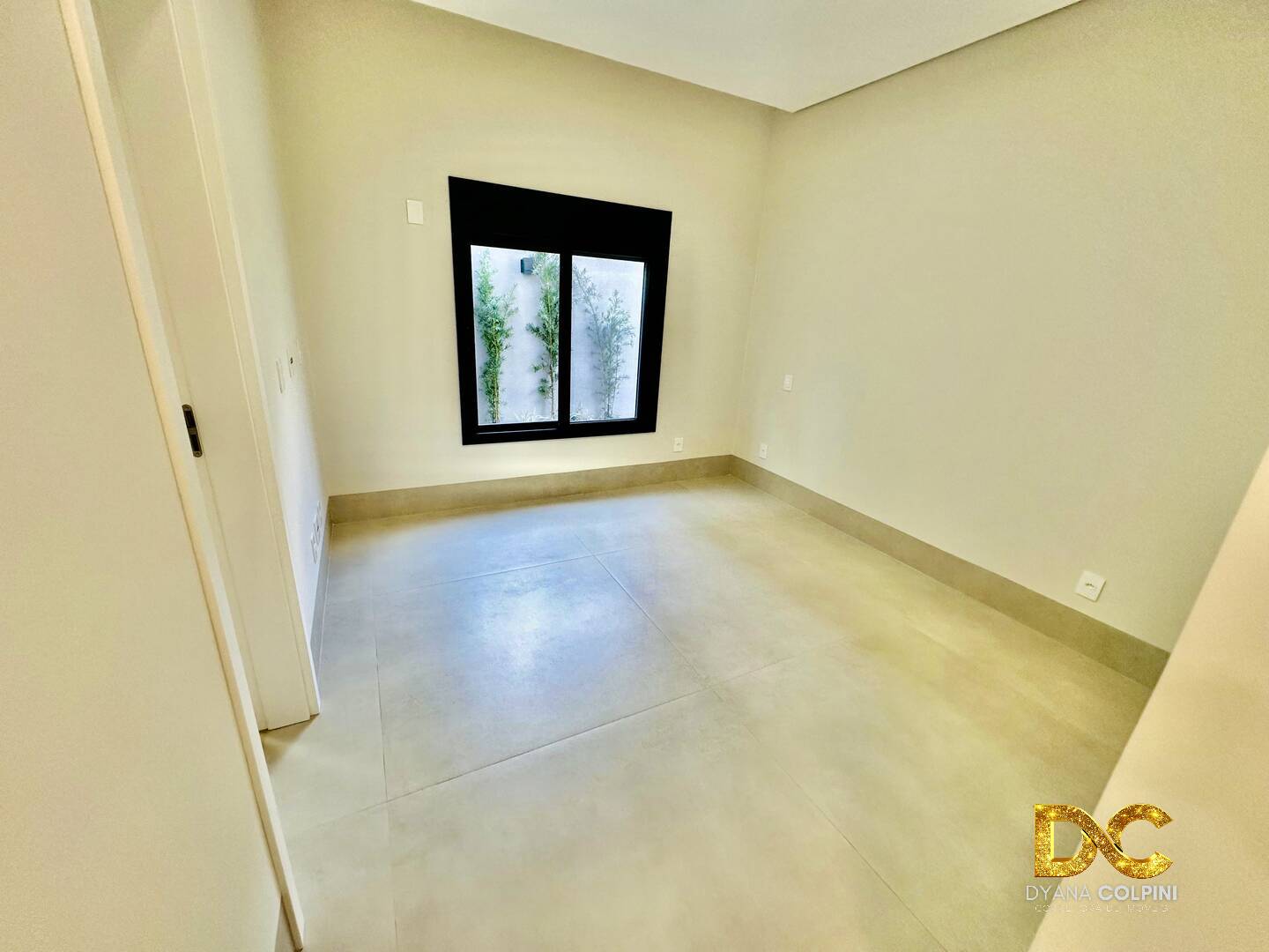 Casa de Condomínio à venda com 4 quartos, 258m² - Foto 18