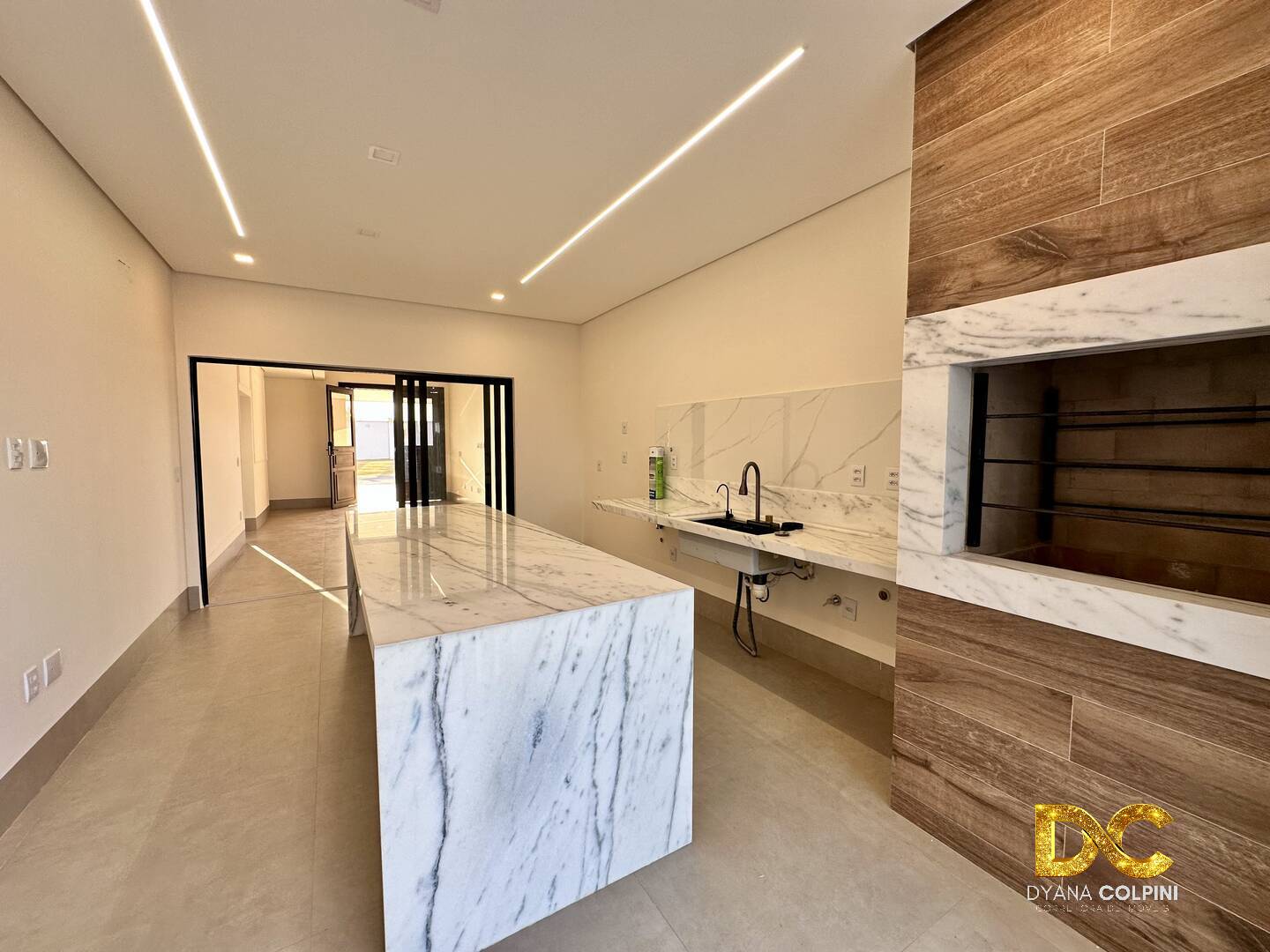 Casa de Condomínio à venda com 3 quartos, 283m² - Foto 11